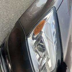 Selling headlights 2010 crv