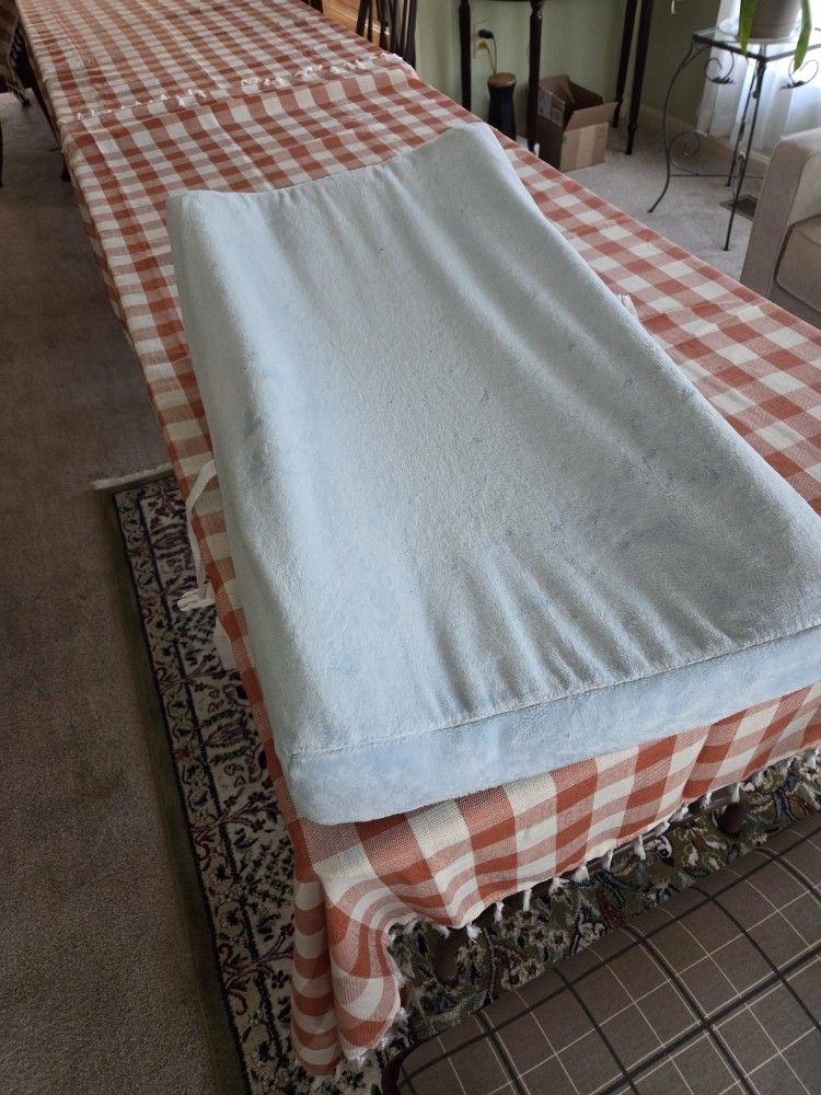 Dresser Top Changing Pad With Cover