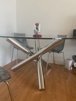 Dinning table