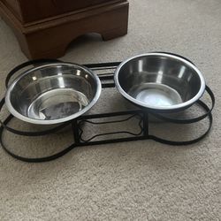 2qt Dog Food bowl 