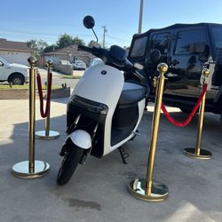 2022 SEGWAY SCOOTER 🛵 🪪 CLASS C  ONLY NEED REGULAR DRIVERS LICENSE 🪪 CLASS C  RUNNING GREAT ELECTRIC SCOOTER  STREET BIKE  AUTOMATIC  REALLY EASY T