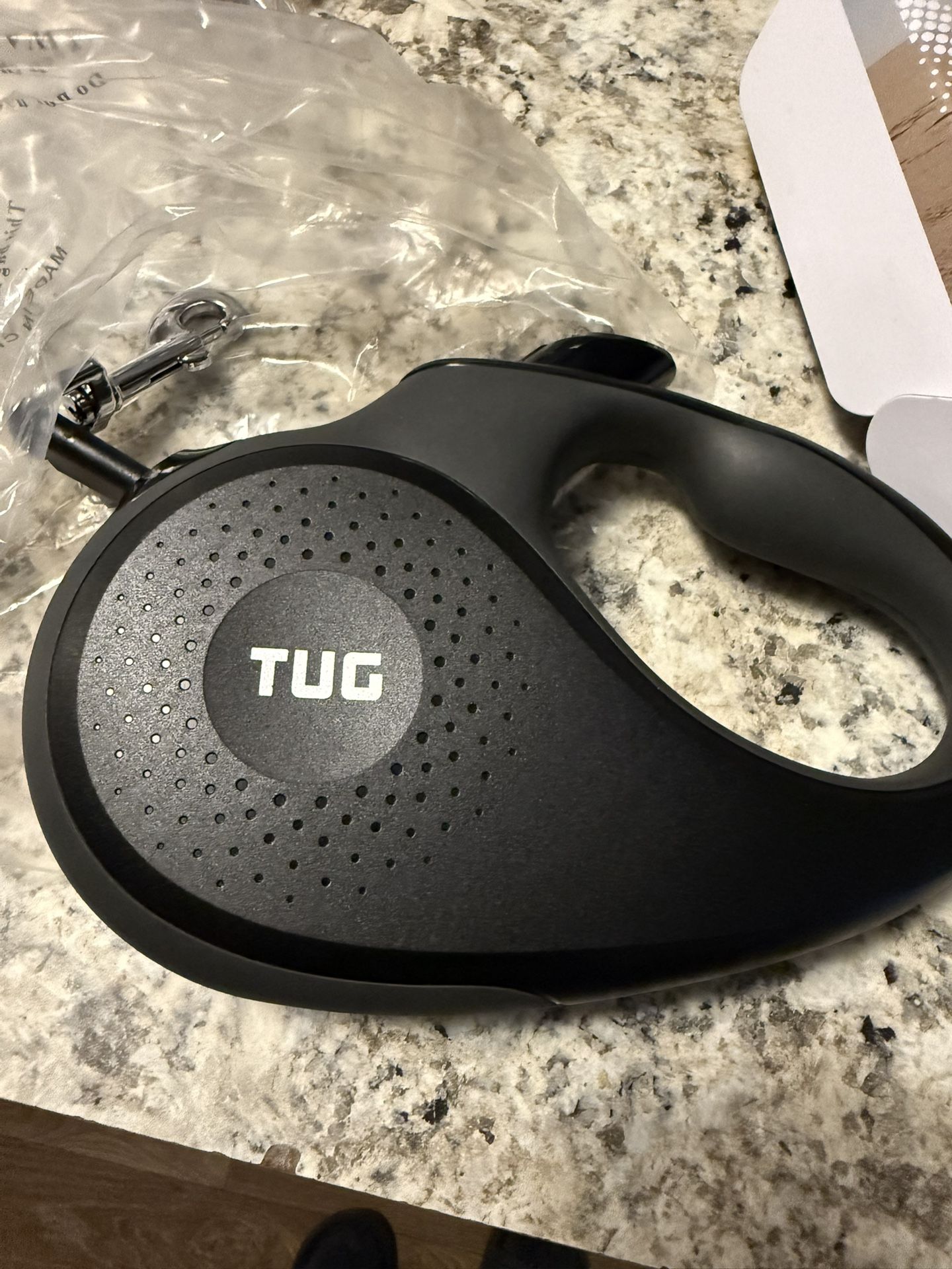 TUG 360* Tangle free Retractable Dog Leash