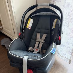 Graco Snugride 35 Car Sea with Base 