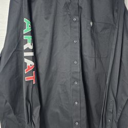 Ariat Men's Solid Team Mexico Logo Long Sleeve Button-Down Western Shirt