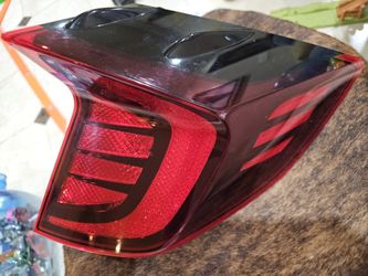 OEM HYUNDAI SONATA 2020 TO 2023 RIGHT TAIL LIGHT REAR LIGHT
