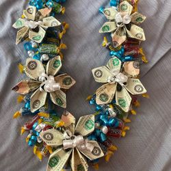 Money Graduation Leis!!