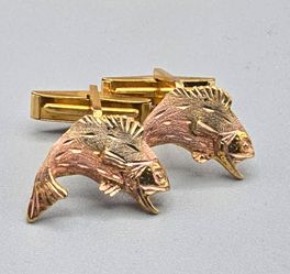 Stamper 10k Black Hills Gold Fish cufflinks