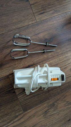Three Speed Hand Mixer Black&Decker
