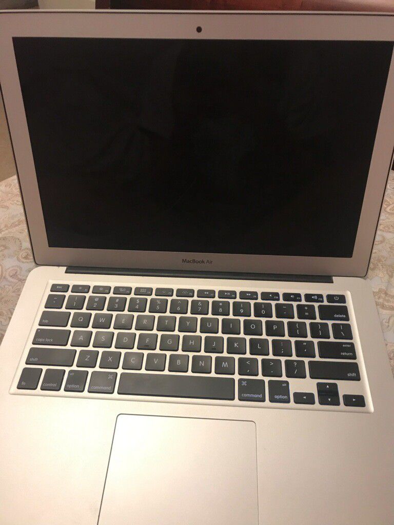 Apple MacBook Air 13 (2014)