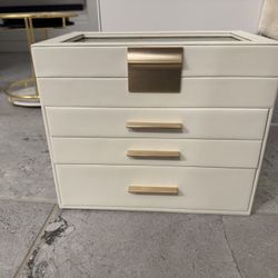 4 layer Jewelry Box With Glass Lid