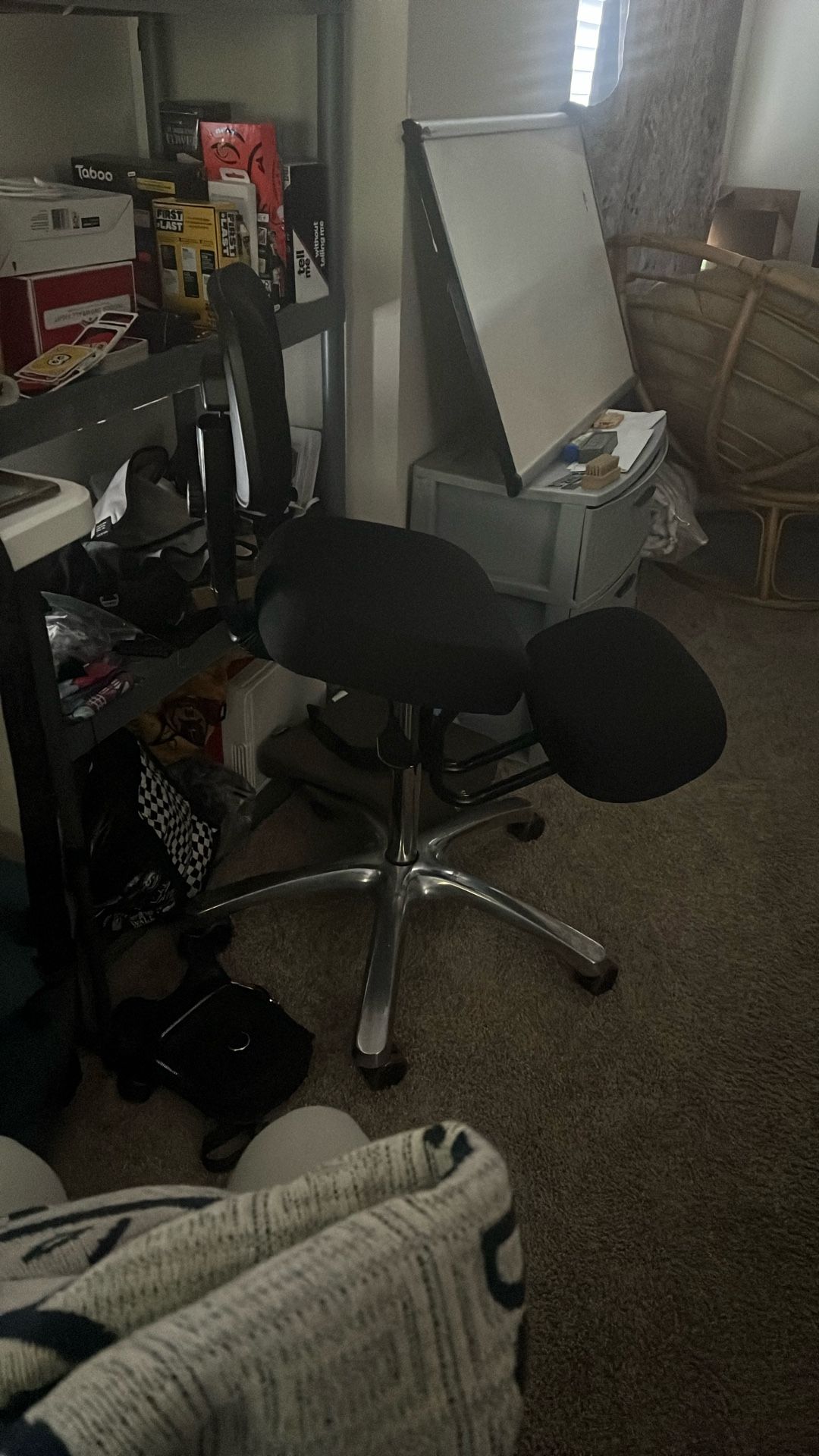 Kneeling Chair With Backrest