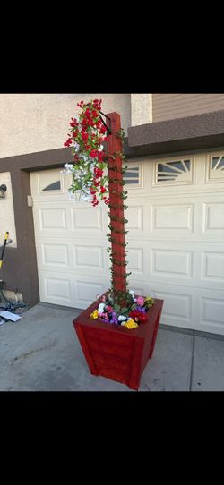 Plant Box With Stand 