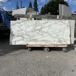 Calcatta Gold Marble slab 