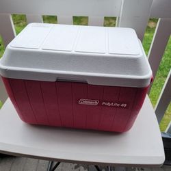 Coleman Polylite 40 Red And White Cooler Ice 20×12×15