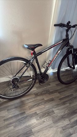 Mountain bike schwinn hightimber