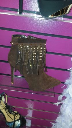 Size 11 brown booties
