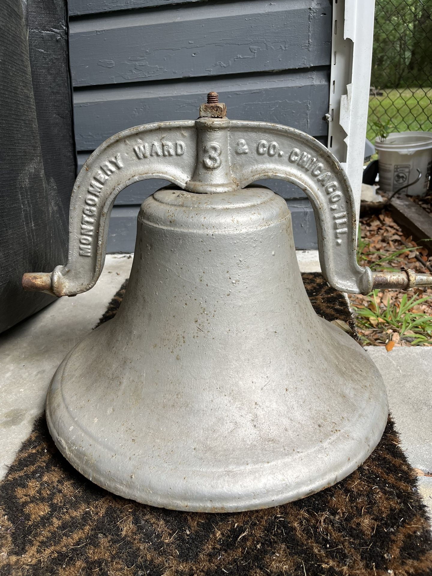 Antique 1886 Farmhouse Dinner Bell