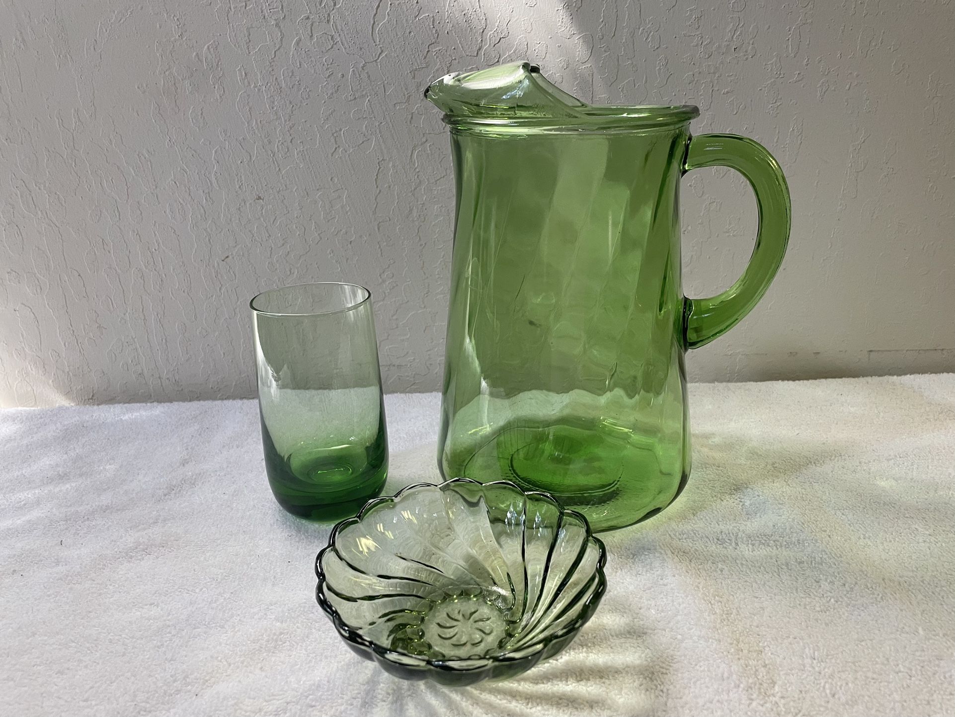 Greed Glass, Pitcher And Bowl Set