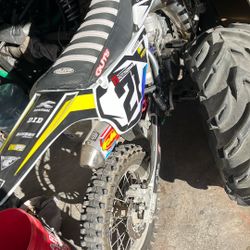2006 Suzuki RM85L.   (FIRM)