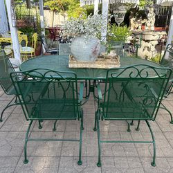 Vintage Iron Hunter Green Patio Table W/ 6 Chairs 