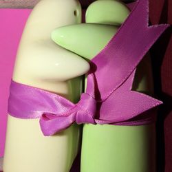 Ceramic Collectible Figurine Salt And Pepper Set - New 