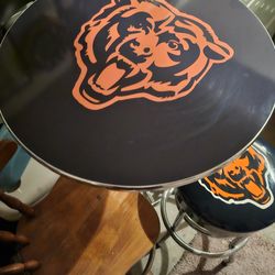 Chicago Bears Pub Table N  3 Stools.