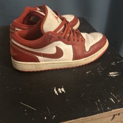 Size 9 1/2 air Jordans