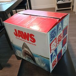Collectible Jaws Empty Wine Case