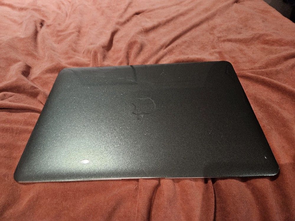 Apple MacBook Air 13” (2013)