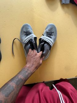 Size 10 kyrie 2