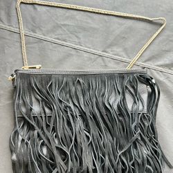 BLACK FRINGE PURSE 