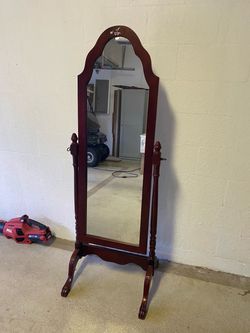 Dressing mirror