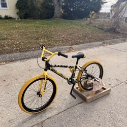 24 Inch SE BMX Bike 