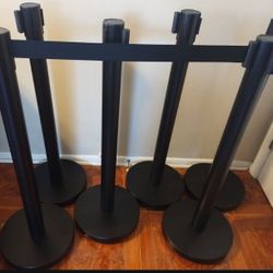 NEW-VEVOR Crowd Control Stanchion Set, Stanchion Set with 6.6 ft/2 m Black Retractable Belt, Black Crowd Control Barrier w/Concrete and Solid Metal Ba