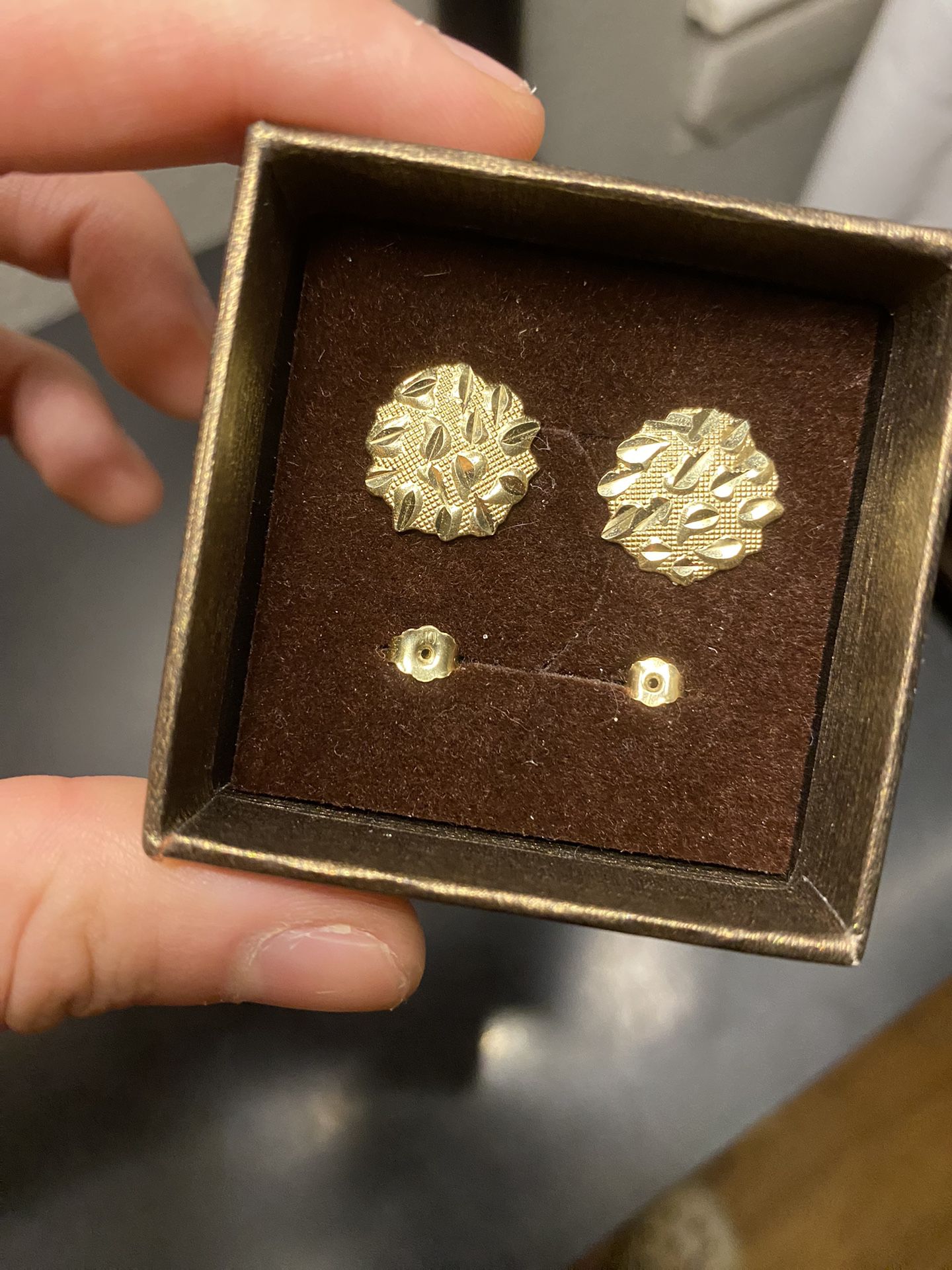 10k gold earrings