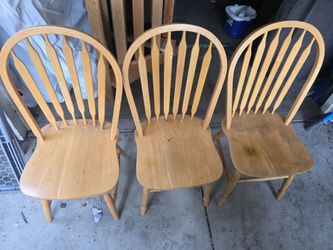 3 dining chairs with table