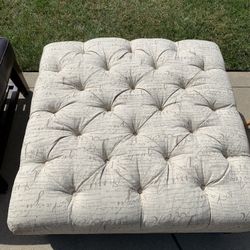 Ottoman w Words, Wood Feet