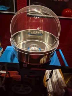 Cotton candy machine new with accessories