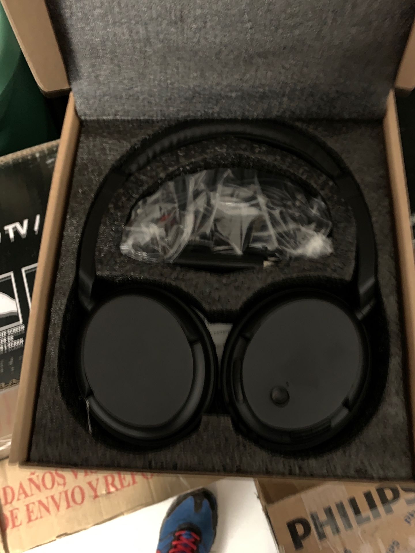 Wireless headphones