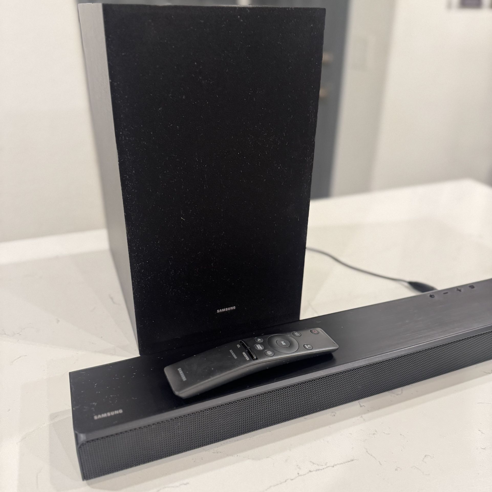 Samsung Soundbar With Woofer 