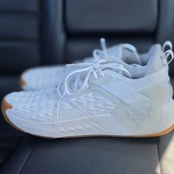 Under armour Men's the rock hovr shoe size 12