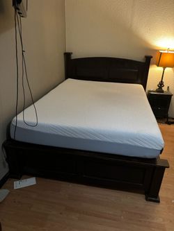 Queen size bed for sale
