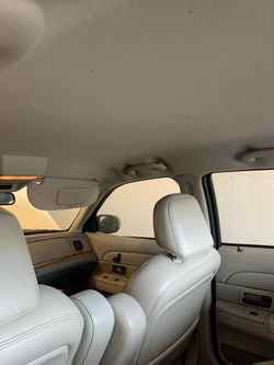 2005 crown Victoria