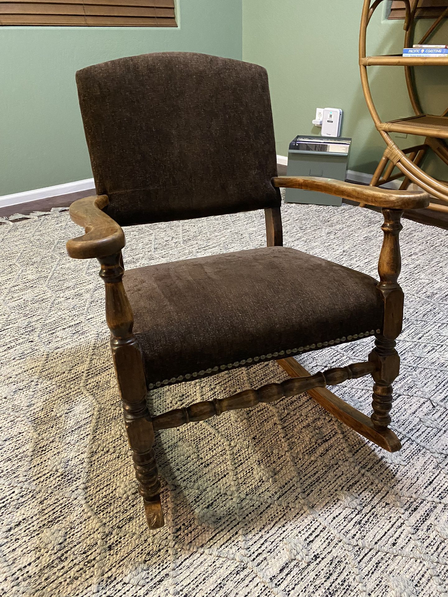 *ANTIQUE* Solid Walnut Rocking Chair