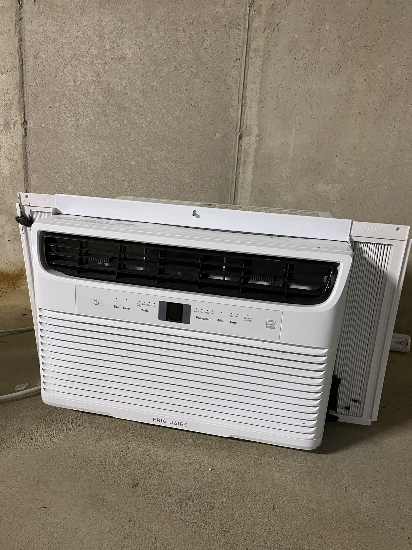 Frigidaire AC Window unit 