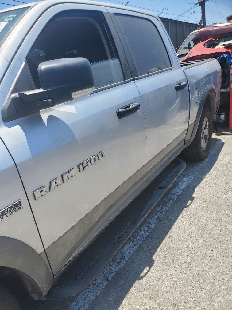 11 Dodge 1500 For Parts Only