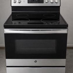 Black & Stainless Steel GE Electric Stove