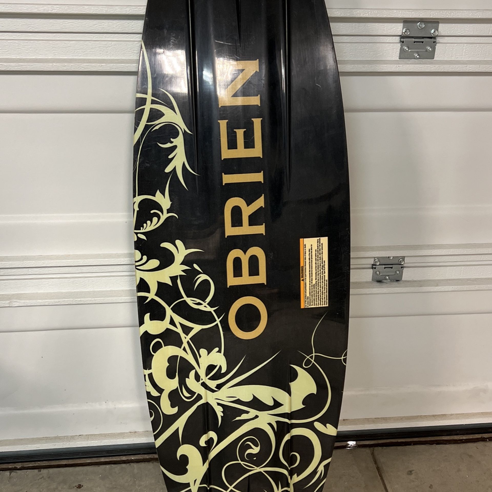 O'Brien Vixen 132cm Wakeboard for Sale in Riverside, CA - OfferUp