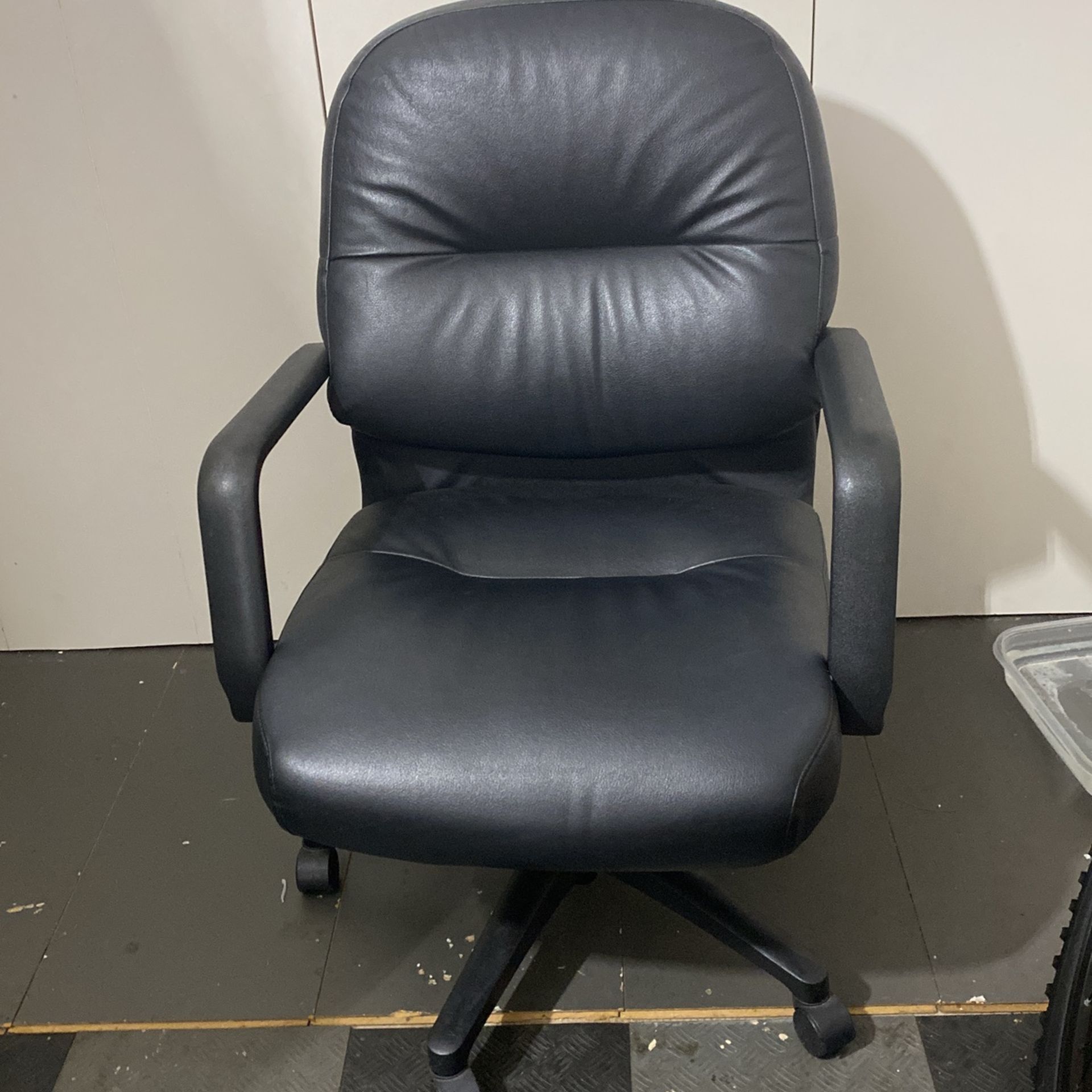 Hon Office Leader Chair 