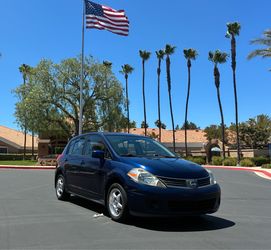2007 Nissan versa